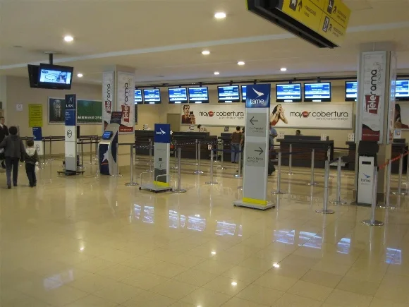 Check-in at Cuenca's Mariscal La Mar airport.