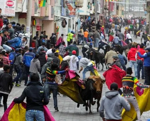 Pamplonada festival: The running of the bulls in Píllaro is mostly about having fun, the mayor says