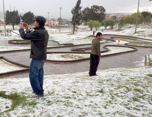 Why the national ‘obsession’ with Cuenca weather?; Damage of Cajas fires is extensive and recovery will take years; Mining revenue will drop 20% in 2024