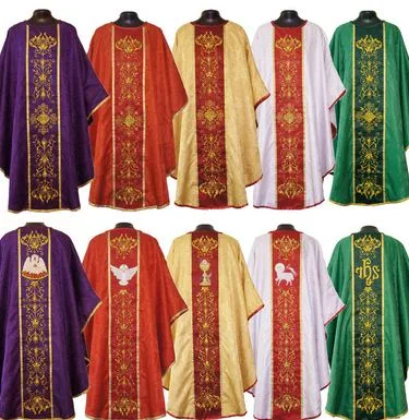 Moreno orders more austerity, Building starts drop, Small quake near Cuenca, Enlarged symphony begins new season, Vestment exhibit, Pope in Colombia