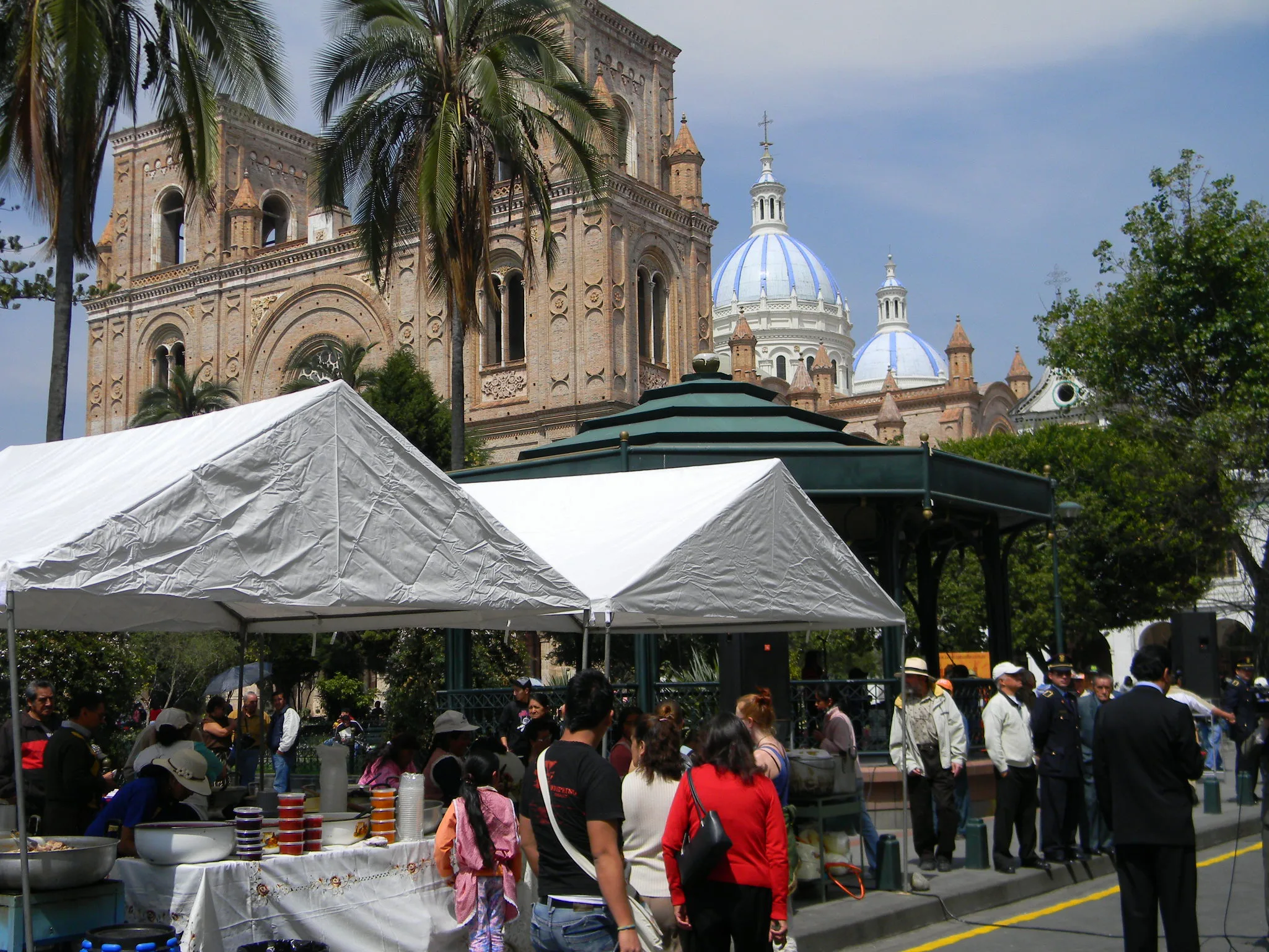 Cuenca foundation festival, Liquor sales could be suspended, Food anthropology, Jeanne retires