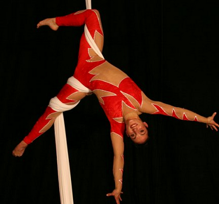 UN will assist with tram project, Unemployment rate drops, Garbage pick-up schedule, Acrobatic arts