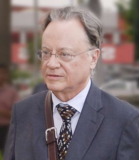 Experts divided on Ecuador’s economy; Some want less government control, others want more