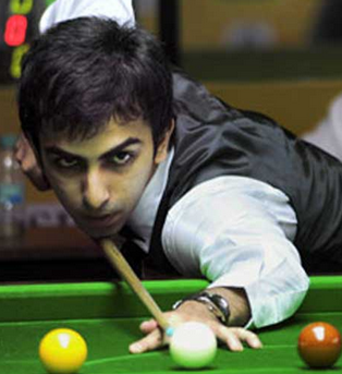 No foreign military bases allowed, French presence in Ecuador, Citizens’ committee controversy, Canadian violinist, Billiards championship of Azuay