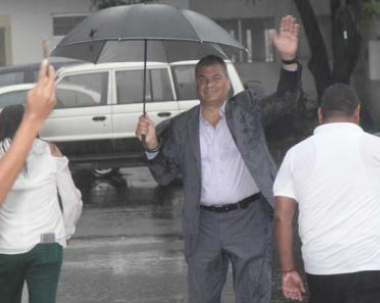 Following referendum and court appearance, Correa says goodbye and heads home to Belgium