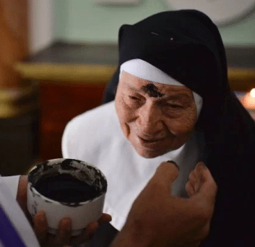 Flights to and from Cuenca, Tram work closes streets, Start of Lent, Renovations at area mercados