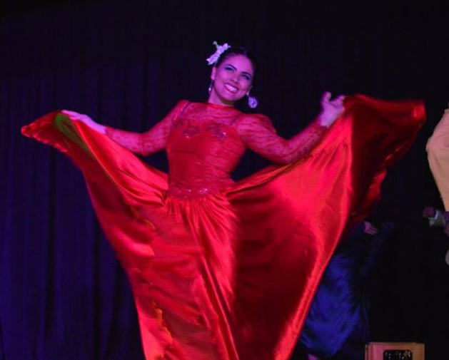 Taxi and bus drivers protest, Carnaval sweets, City Library upgrade, Garbage men strike in Colombia