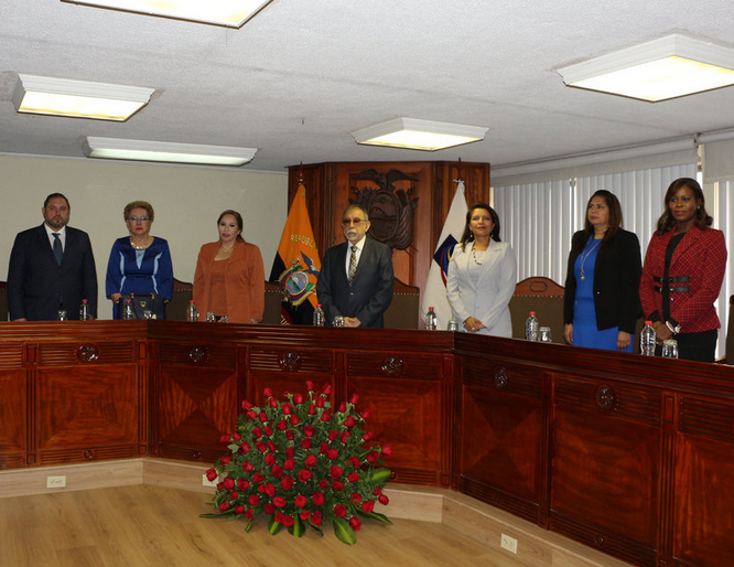 High court orders government support of IESS to resume in 2019; Some demand retroactive repayment