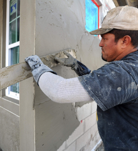 Thinking of hiring a maid or handyman? Check Ecuador’s labor laws before making the commitment