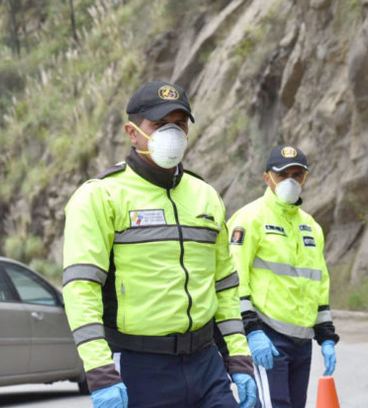 Cuenca prepares for ‘new normal’ after health emergency; Covid death count confusion; Air quality improves; Dogs offer emotional support