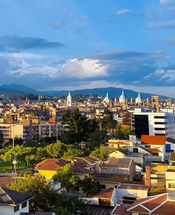 Slow growth predicted for Ecuador’s economy; Cuenca air quality rated ‘good’; Vaccine eligibility to expand due to ‘absenteeism’; Geezers and high tech