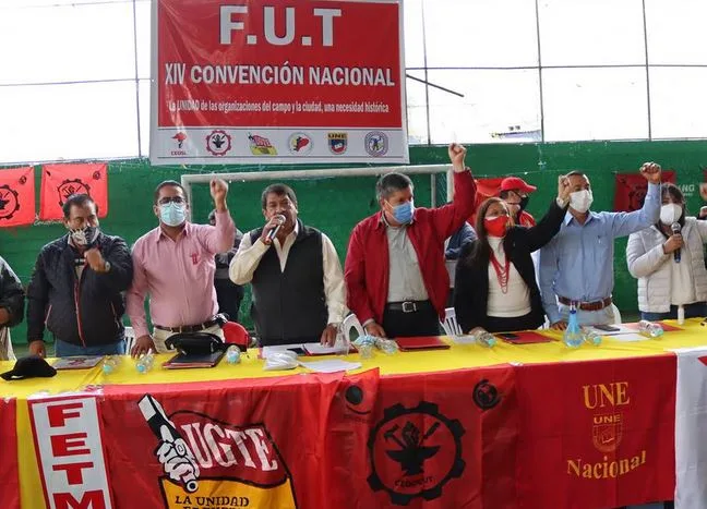Unions plan ‘counter summit’ anti-Noboa protests in Cuenca; Guayaquil prison food riot leaves 15 dead