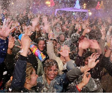 Carnaval kicks off with Compadres and Comadres