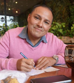 No ‘Ugly Americans’ here!: Cuenca expats come together to help beloved taxi driver repair his car