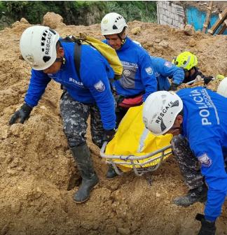 Rescue efforts turn to recovery in Alausí while a new landslide alert is issued in the Yunguilla valley