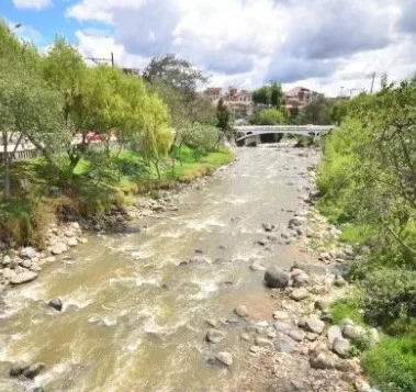 Weekend rains replenish rivers and reservoirs, and more is forecast; U.S. consulate offers passport and notary services in Cuenca; Blackout schedule