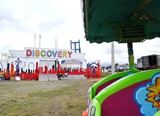 Blackouts are reduced; Government audits electric bills, delays payments; Amusement park opens for the holidays; Cuenca man pursues legal euthanasia