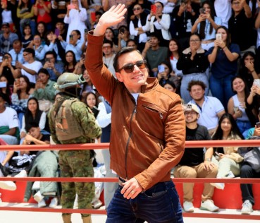 Noboa blames blackout reversal on the weatherman, says 15% VAT will remain in place for now