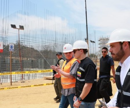 High-security prison construction will be completed in 300 days, Noboa says; Gov’t eliminates tax on generators; Cuenca-to-Peru flights considered
