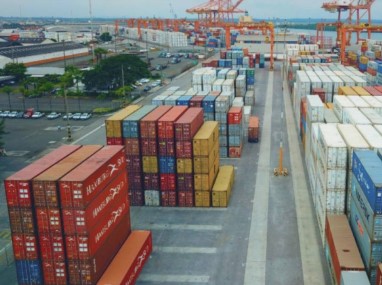 Noboa offers a holiday tax break; Port operators protest power cut; Security is tight for Metastasis trial; Heightened police protection for candidates