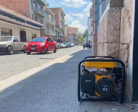 Energy Ministry pulls another switcheroo, increasing blackouts to 12 hours — and more — from eight