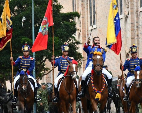 UN report claims Ecuador violated human rights by militarizing fight against crime; New Azuay hydro plant is planned; Jeanne announces her retirement