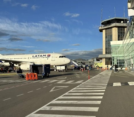 Loma Larga gold mine strike announced for Sept. 23; Airline tickets headed higher following elimination of subsidy; Cuenca public hospital budget reduced