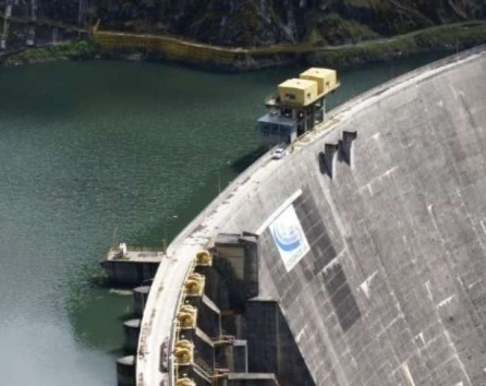 Election ‘quiet period,’ dry law in effect; Giant pines in Parque Calderon to be replaced; No April blackouts, official says, as Mazar reservoir reaches full capacity