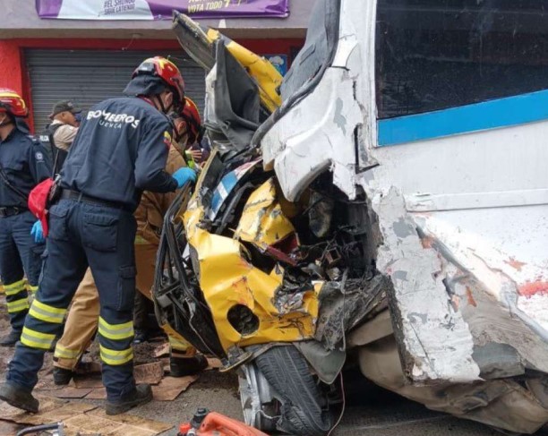 Runaway bus kills five on Cuenca’s westside