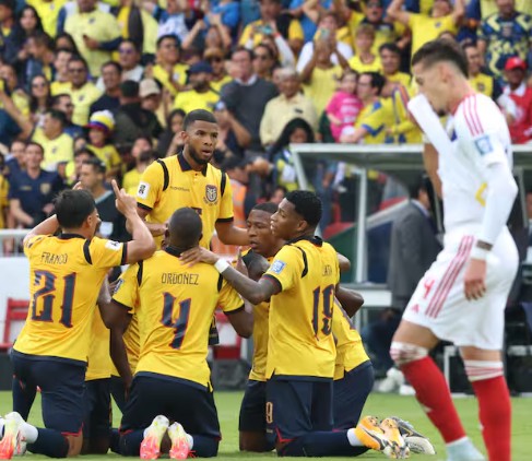 Ecuador moves into 2nd place in World Cup qualifiers with win over Venezuela in Quito
