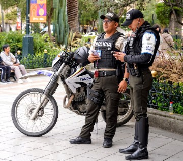 Fixing the highways and keeping Cuenca safe are the two biggest challenges for city government