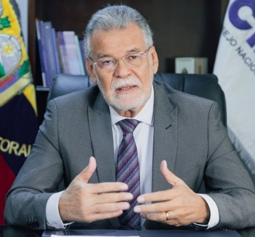 Electoral council defends itself as voters head to the polls; Noboa pardons Quito policeman; Easter holiday is extended; Quito airport named best in the region