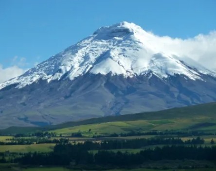 Take a tour of Ecuador’s highlands and experience the Avenue of Volcanoes and so much more