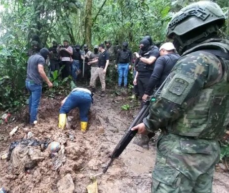 Emergency declaration extended in Quito and seven provinces; Residents ask court to stop Loma Larga mine; Country risk falls; Cooler weather moves in