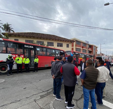 Standoff continues between bus owners and Zamora