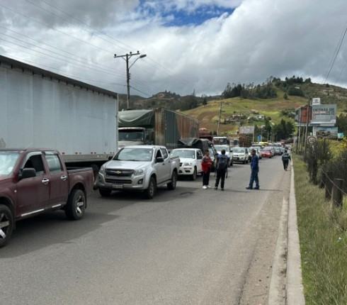 Loma Larga mine protest closes Pan American highway and leaders say it’s ‘just the beginning’