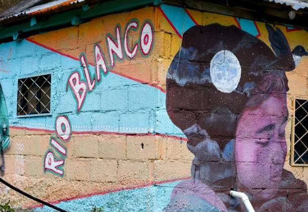 Residents of Rio Blanco, west of Cuenca, shut down a Chinese gold mine but tensions and violence followed