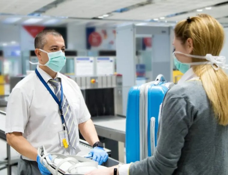 What can travelers bring into Ecuador tax-free?: Customs agents plan to increase inspections in 2026