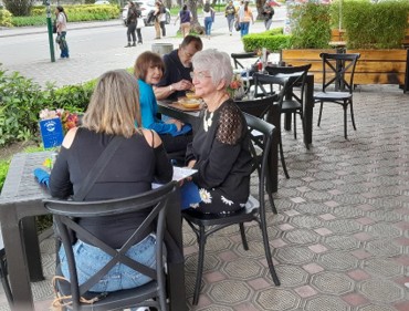 When expats start looking at other places