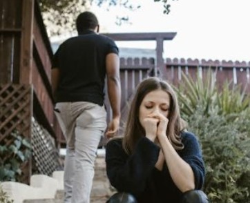 When relationships become difficult to untangle
