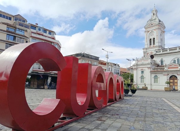 Forty-four caught in Cuenca immigration raids; Adopt a pet in the park; Quench your thirst at Paute fair; Hospital changes admission process; A busy weekend