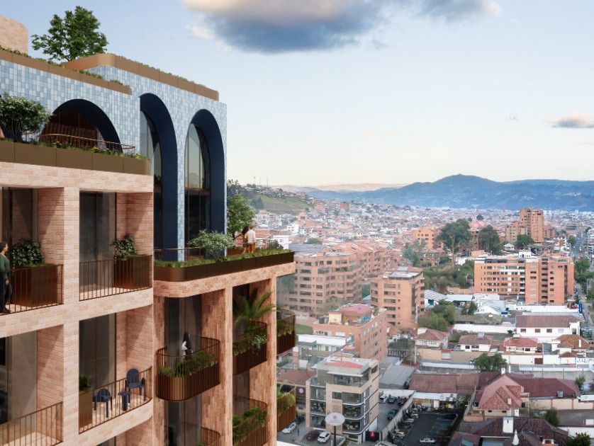 U.S. retirees can live well on $2,000 a month in Cuenca but a good financial plan is essential