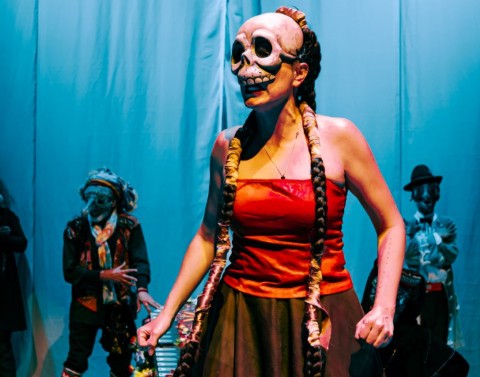 Ecuador’s inflation rate is lowest in South America; Int’l theater festival set for Oct.; Firefighters battle multiple blazes; Real estate fair at Quinta Lucrecia
